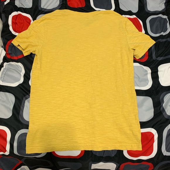 Men’s Express V-Neck Shirt - Picture 3 of 4